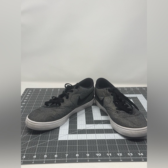 Nike SB Check Solarsoft Canvas skateboarding shoes Sz 9 (WOTGNH) - Picture 8 of 8